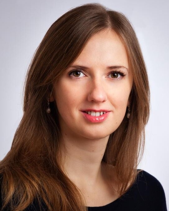 Viktoriia Grushkovska headshot