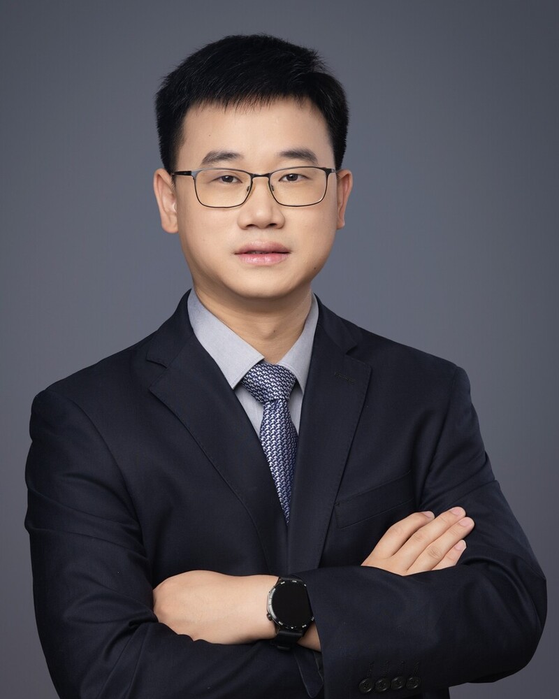 Lei Wang headshot
