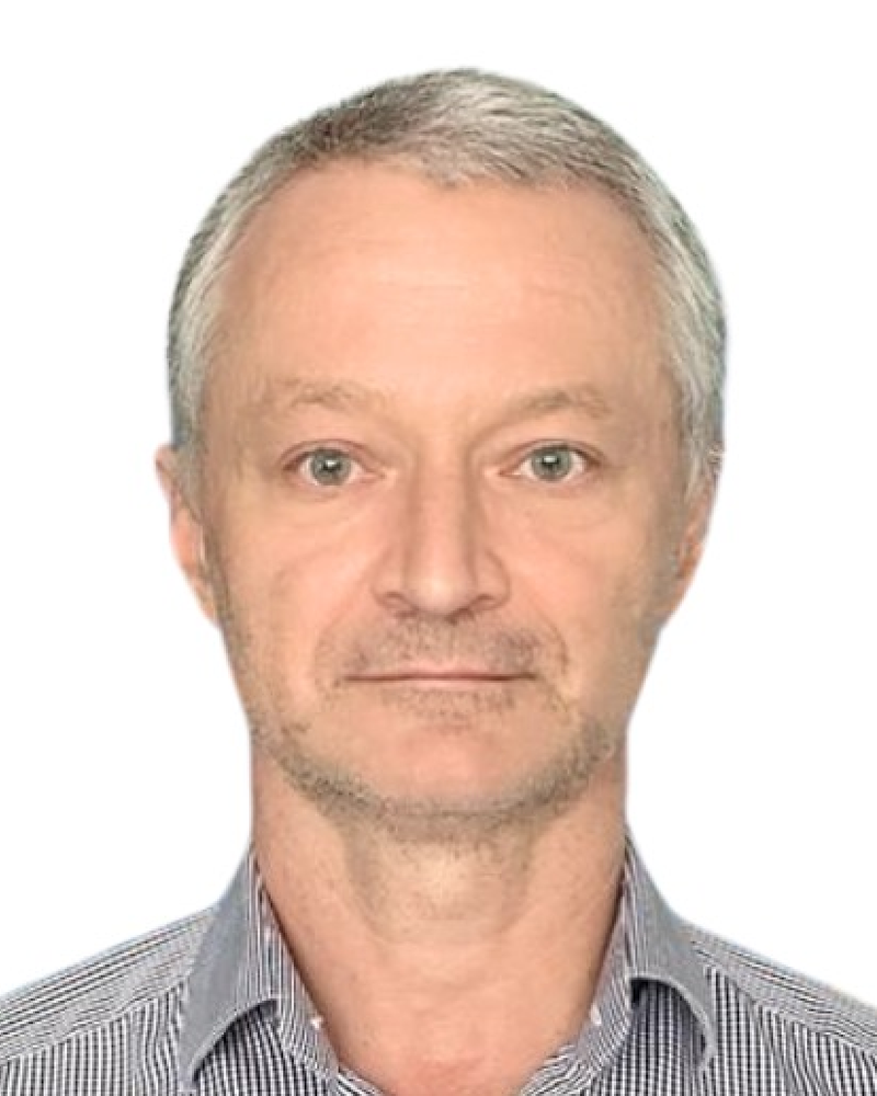 Vadim Azhmyakov headshot